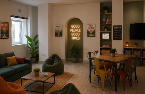 Drogheda Hostel | The Courtyard Hostel