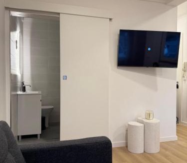 Linda-a-Velha Apartment | The Crow Ajuda Apartment II