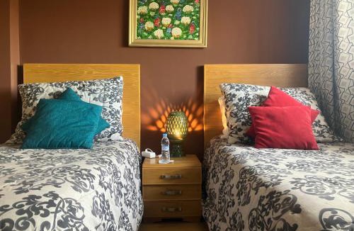 Nouaceur House | The Room