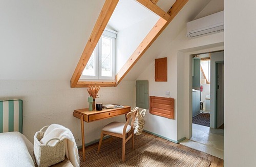 Caparica Apartment | The Seafarer's Rest in Porto Brandão