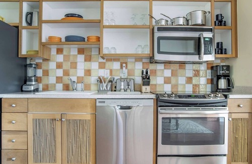 Sandestin Hotel | Tropical 1BR Suite w/2 Baths: Near Roberto’s Pizza & Village Eateries