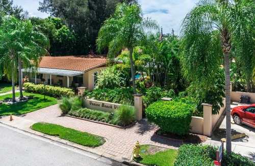 Venice Hotel | Tropical Villas Of Venice Beach