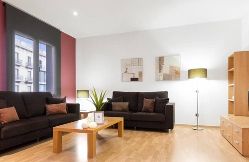 El Raval Apartment | Two bedroom and two bathroom apartment. Best option to stay in Barcelona!