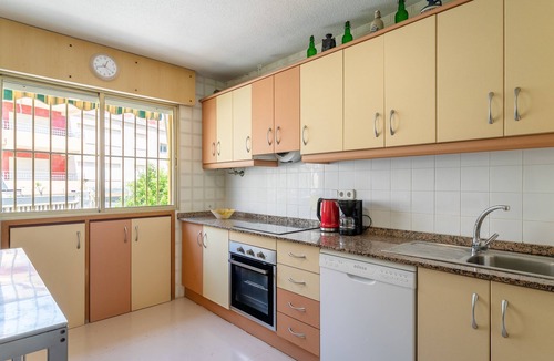 El Moncayo House | Vacation Home "La Roqueta" with Garden, Terrace & Wi-Fi