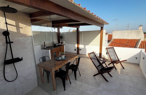 Torrao House | View of the Alentejo Rooftop at House near the lake