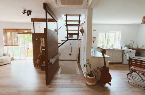 Charneca de Caparica e Sobreda House | Vila Vale Guest House surf e yoga