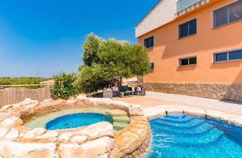 Olivella Villa | Villa Alizee - Four Bedroom Villa, Sleeps 9