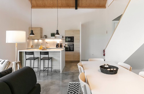 Vimeiro Apartment | Villa Arneiro 1 - Cozy & Modern Scape