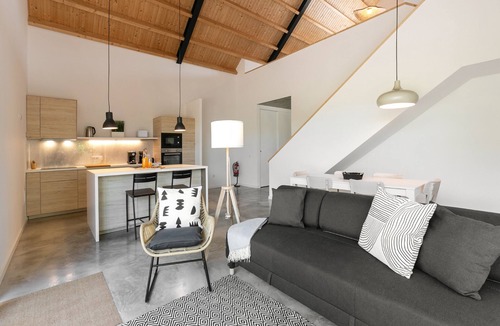 Vimeiro Apartment | Villa Arneiro 1 - Cozy & Modern Scape