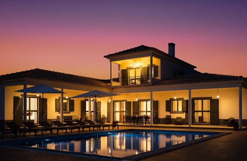 Palmela Villa | Villa Cajados Grande | Setúbal | Charming | Sleeps 12 | Private Pool | Spacious.