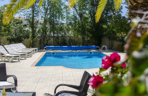 Escanxinhas Villa | Villa Caravela | 4 Bedrooms | Beautiful Garden | Almancil