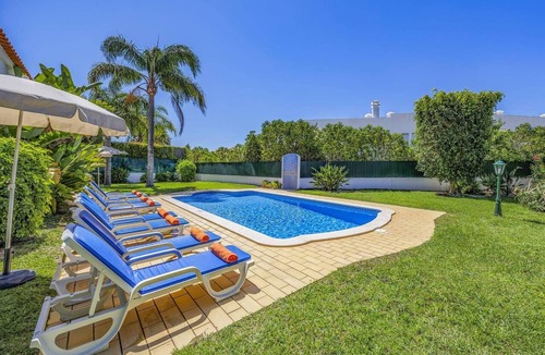 Santa Eulalia Villa | Villa Casa das Palmeiras by Villa Plus