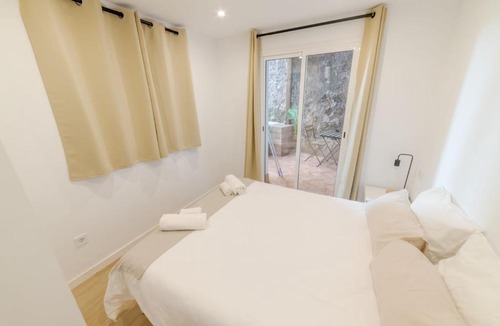 Collblanc y La Torrassa Apartment | Villa Conde Boutique