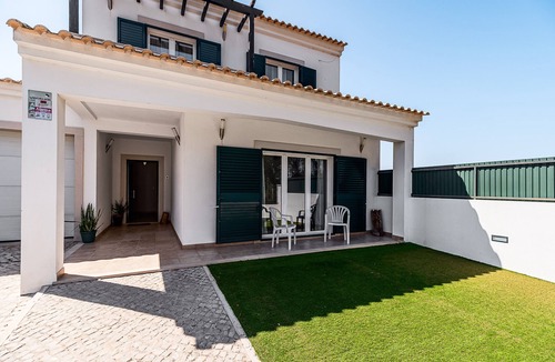 Castelo Villa | Villa 'D' Ana' with Private Pool, Private Garden and Wi-Fi