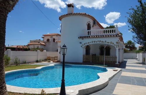 Miami Platja Villa | Villa for 10 people, in Miami Playa located 800m from the beach