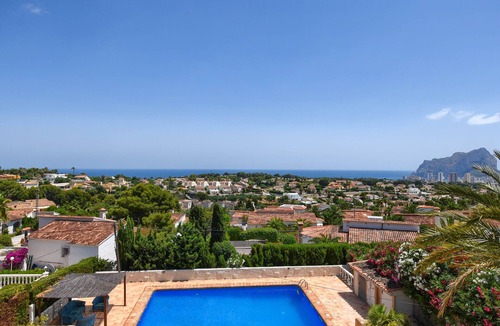 Casas de Torrat Villa | Villa 'La Perla Calpe' with Sea View, Large Private Pool, and Air Conditioning