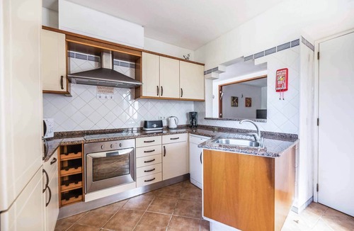 Castelo Villa | Villa Ninos - Three Bedroom Villa, Sleeps 6
