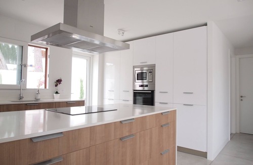 El Portet Villa | Villa Renate 5min walk sand beach Large Pool WiFi Airco 5 Bedrms 2 Kitchens