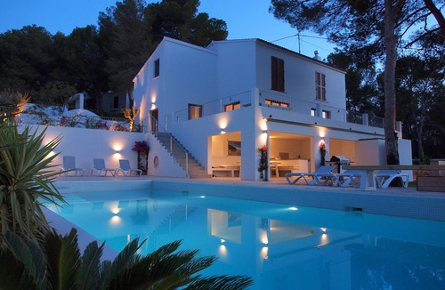 El Portet Villa | Villa Renate 5min walk sand beach Large Pool WiFi Airco 5 Bedrms 2 Kitchens