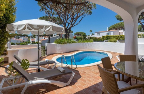 Vale do Lobo Villa | Villa 'Rosa' with Private Pool, Wi-Fi and Air Conditioning