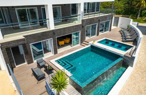 Cerro de Aguia Villa | Villa Tahiti - com Vista Mar, Piscina Infinita e Jacuzzi em Albufeira
