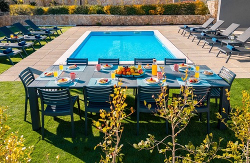 Castelo Villa | Villa w/Heatable Pool and BBQ in Albufeira