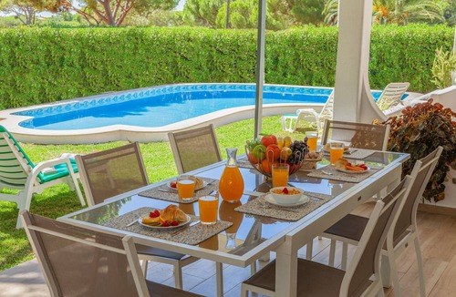 Quarteira Villa | Villa with private pool in Vilamoura