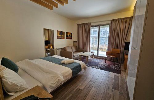 Kfardebian Hotel | Villajohn