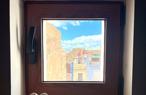 Old Town Apartment | Villajoyosa- Top Apt + Rooftop with Amazing Seaview