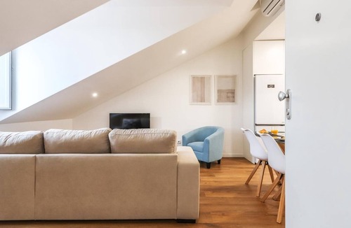 Santo Condestavel Apartment | Vita Portucale | Campo de Ourique River View 3D