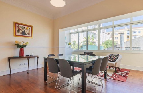Alfama Apartment | Whome Spacious Modern Apartment in Graças Historic Quarter