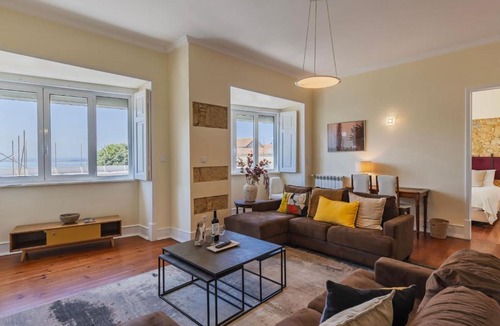 Alfama Apartment | Whome Spacious Modern Apartment in Graças Historic Quarter