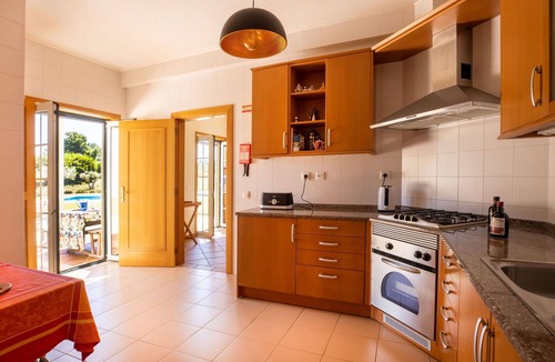 Santa Maria do Castelo Villa | Wonderful private villa for 6 guests with private pool, WIFI, A/C, TV and terrace