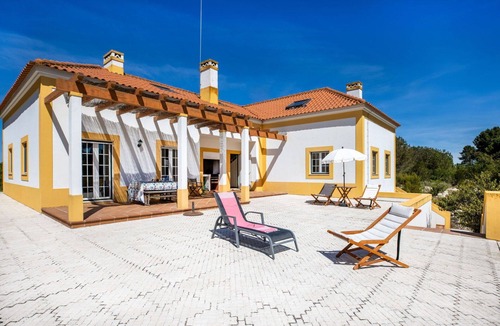 Santa Maria do Castelo Villa | Wonderful private villa for 6 guests with private pool, WIFI, A/C, TV and terrace