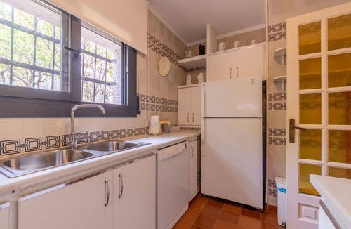 El Vendrell House | Wonderful private villa for 8 people with private pool, WIFI, A/C, TV, terrace and pets allowed