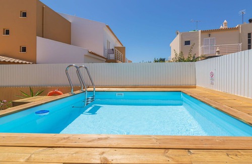 Pera House | Wonderful villa for 6 people with WIFI, A/C, private pool, TV and balcony