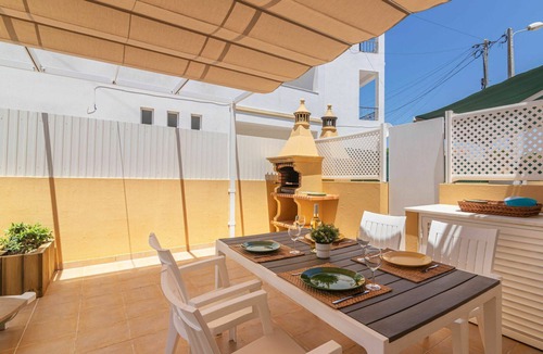 Pera House | Wonderful villa for 6 people with WIFI, A/C, private pool, TV and balcony