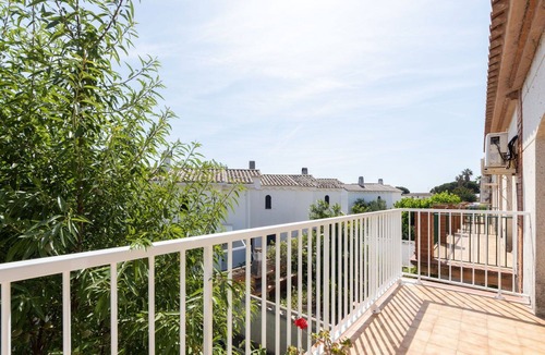 Torredembarra House | Wonderful villa for 7 people with WIFI, pool, TV and patio