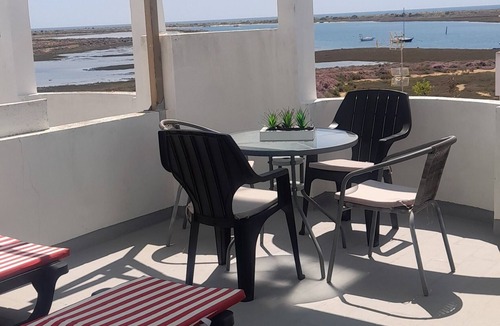 Santa Luzia Apartment | Your ideal, affordable place in the sun! St-Luzia apt. with sea-view.