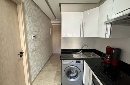Gauthier Apartment | Ziad Studio ANFA Moderne