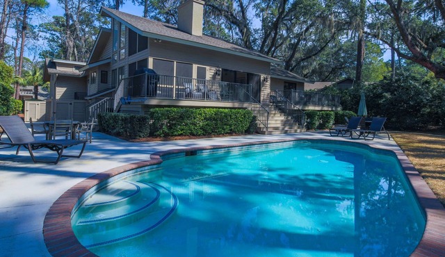 10 Min Walk to Beach; Private, Heatable Pool in Secluded Backyard; Fabulous Kids' Bunk Room! in Hilton Head Island