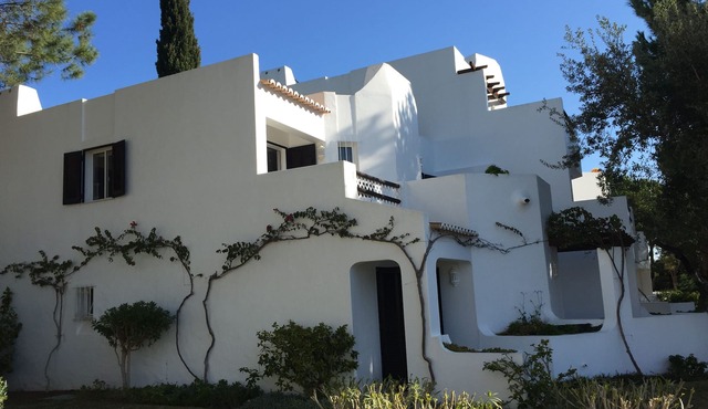 3 bedrooms in Balaia Golf Village with South facing patios and Balconies