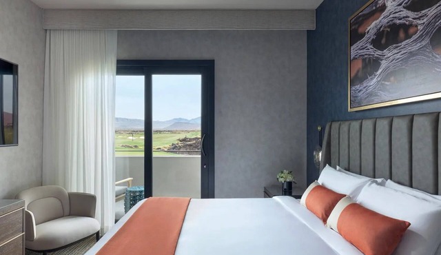 4 Upscale Suites w/ Pool Access Near Attractions - Perfect for Adventure Lovers in Washington County