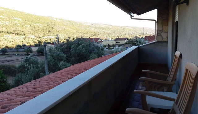 A casa da serra - local accommodation (serra daire and candeeiros natural park)