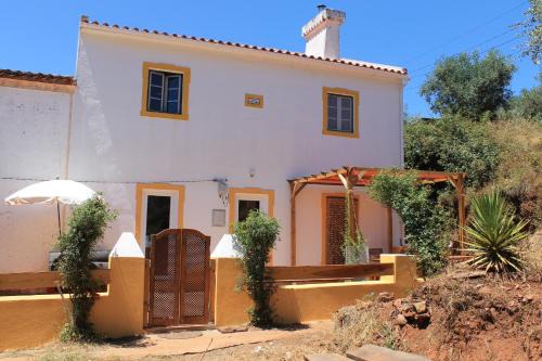 A Casa e o Campo in Reveladas
