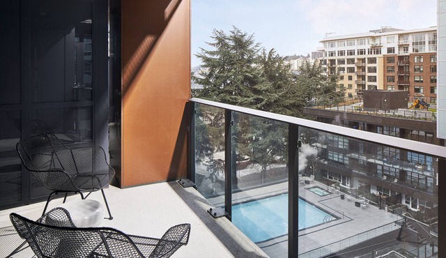 Accessible King Studio w/Kitchen, Laundry & Resort Amenities in Seattle! in Seattle