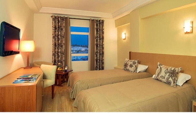 Across Hotels & Spa