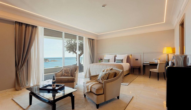 Alàbriga Hotel & Home Suites