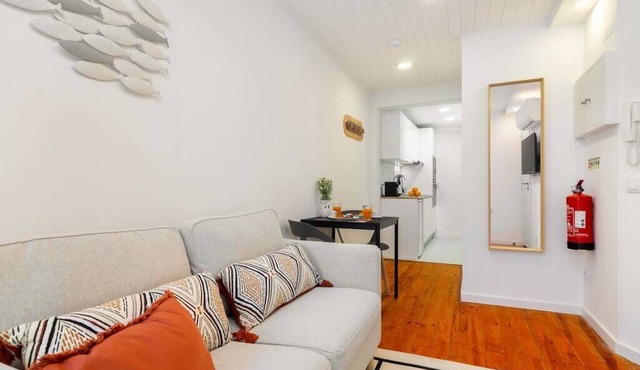 Alfama 1-Bed w/AC Great location to explore Lisbon