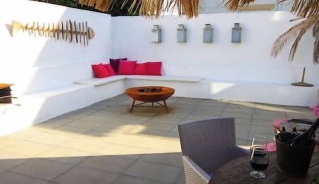 Aloha Beach House Ground Floor 3 Bedrooms in Parede Cascais
